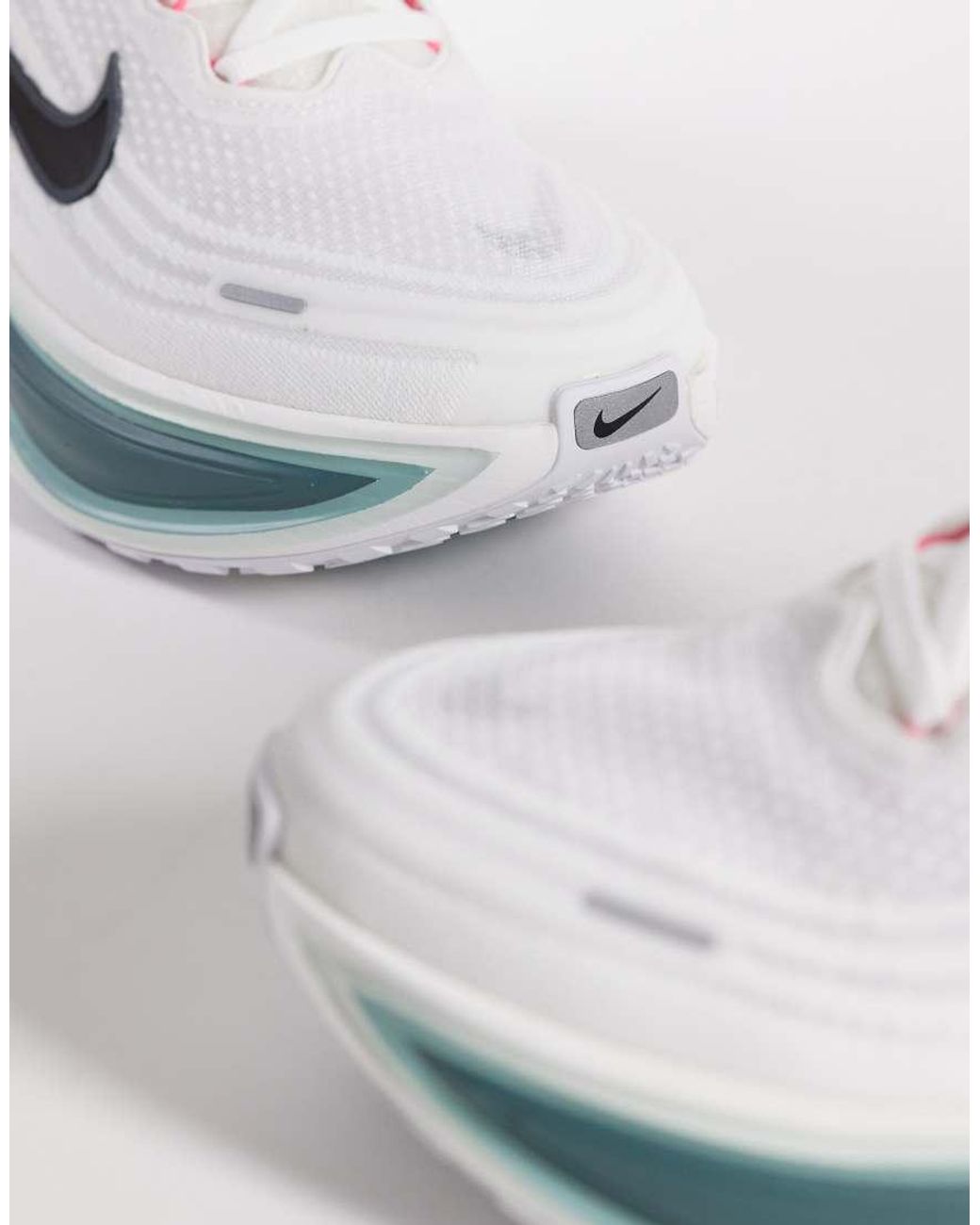 Nike White Vomero Plus Trainers for men