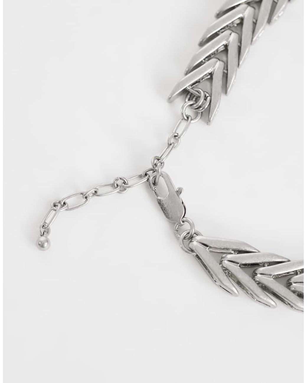 TOPSHOP Metallic Molly Collar Length Arrow Necklace