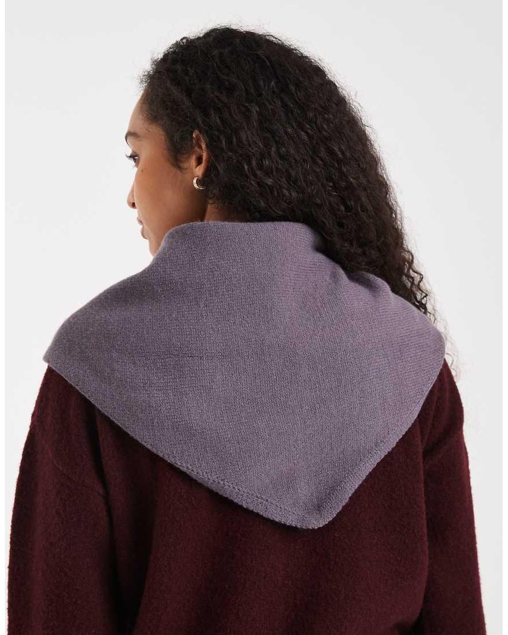 Sciarpa Triangolare Grigia di Glamorous in Brown