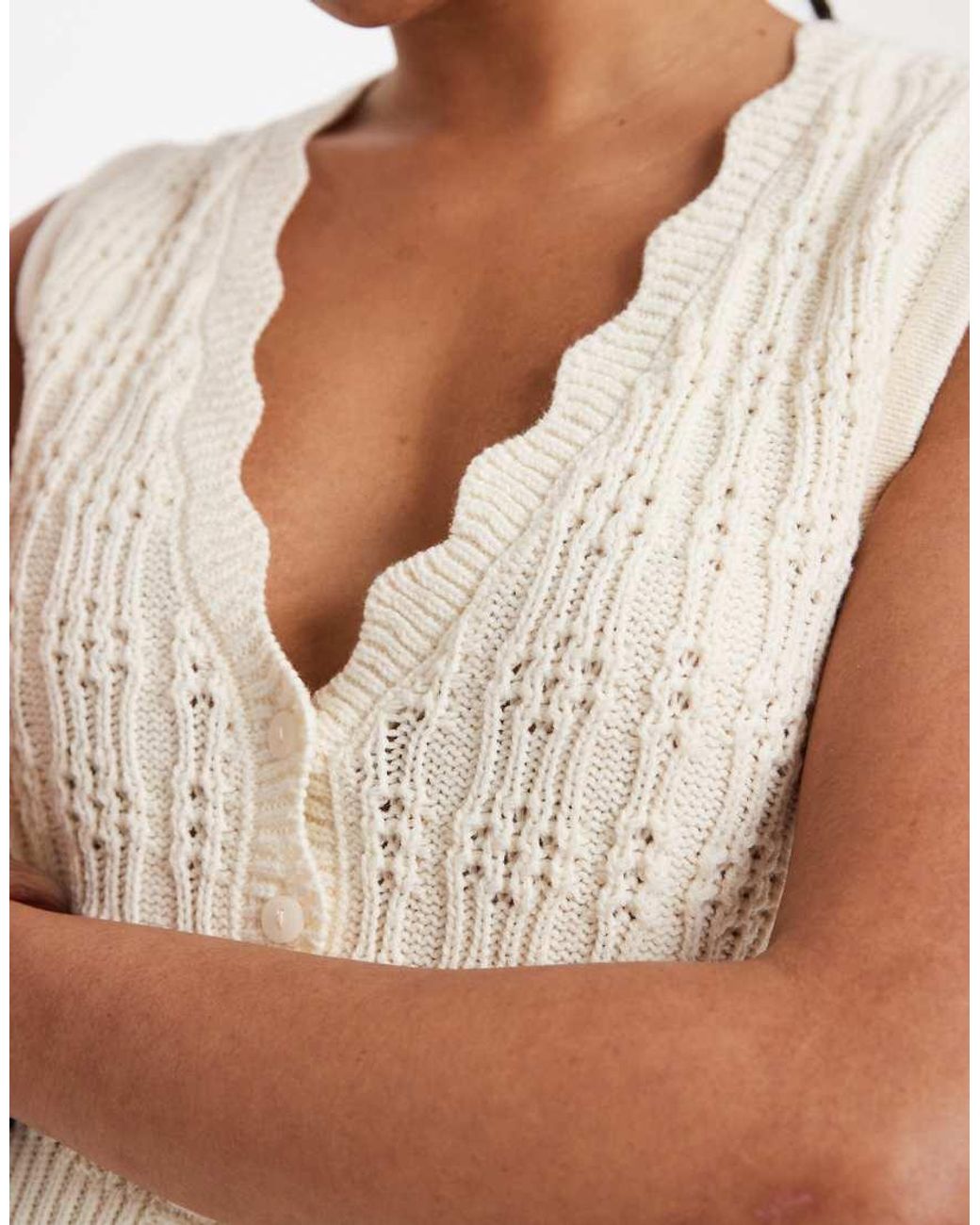 New Look White Cinched Waist Knitted Waistcoat