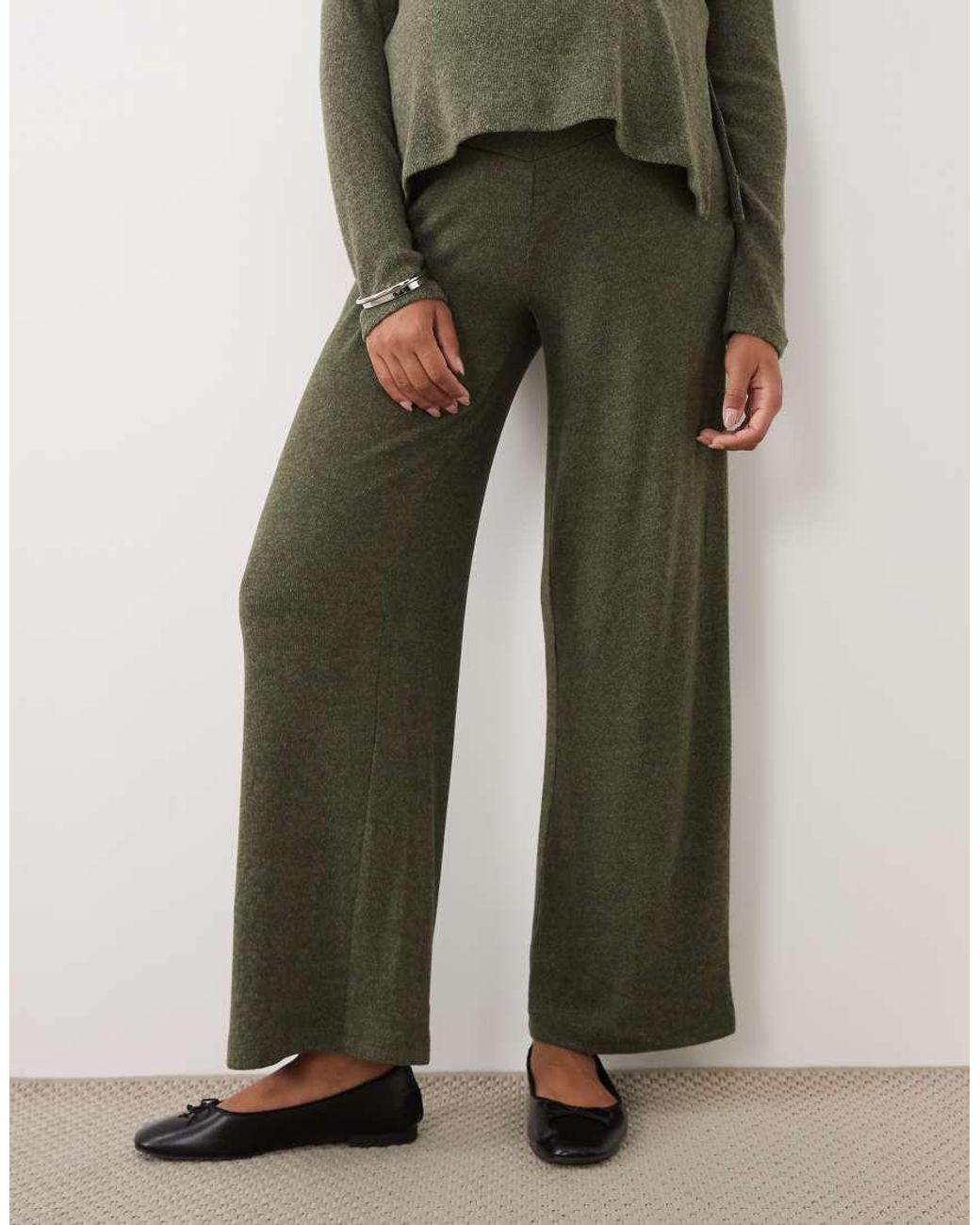 Mama.licious Green Mamalicious Maternity Over The Bump Wide Leg Trousers Co-Ord