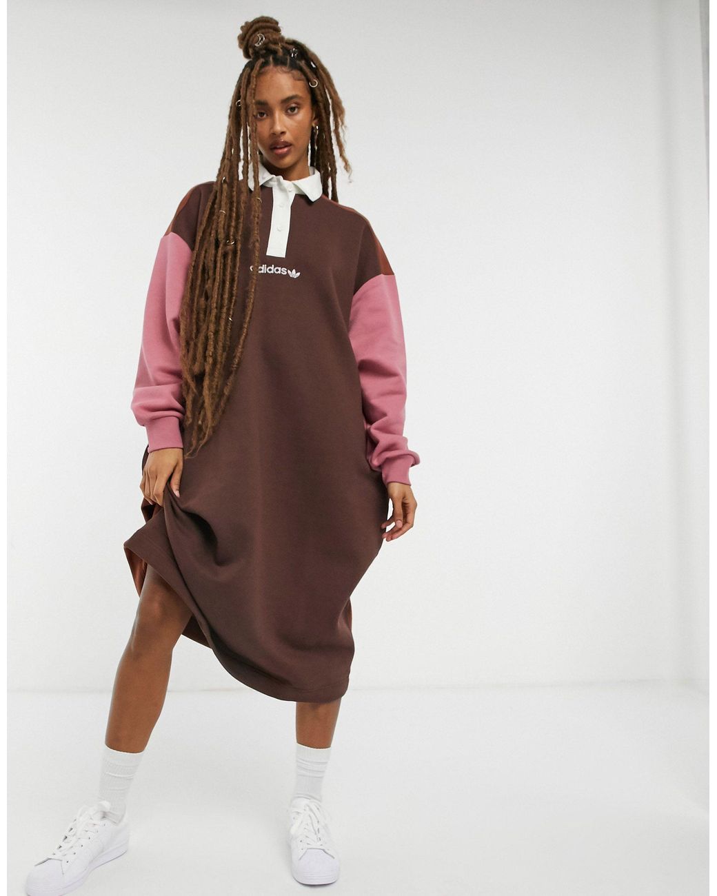 Cosy Comfort - Robe polo oversize en polaire effet color block adidas  Originals en coloris Marron | Lyst