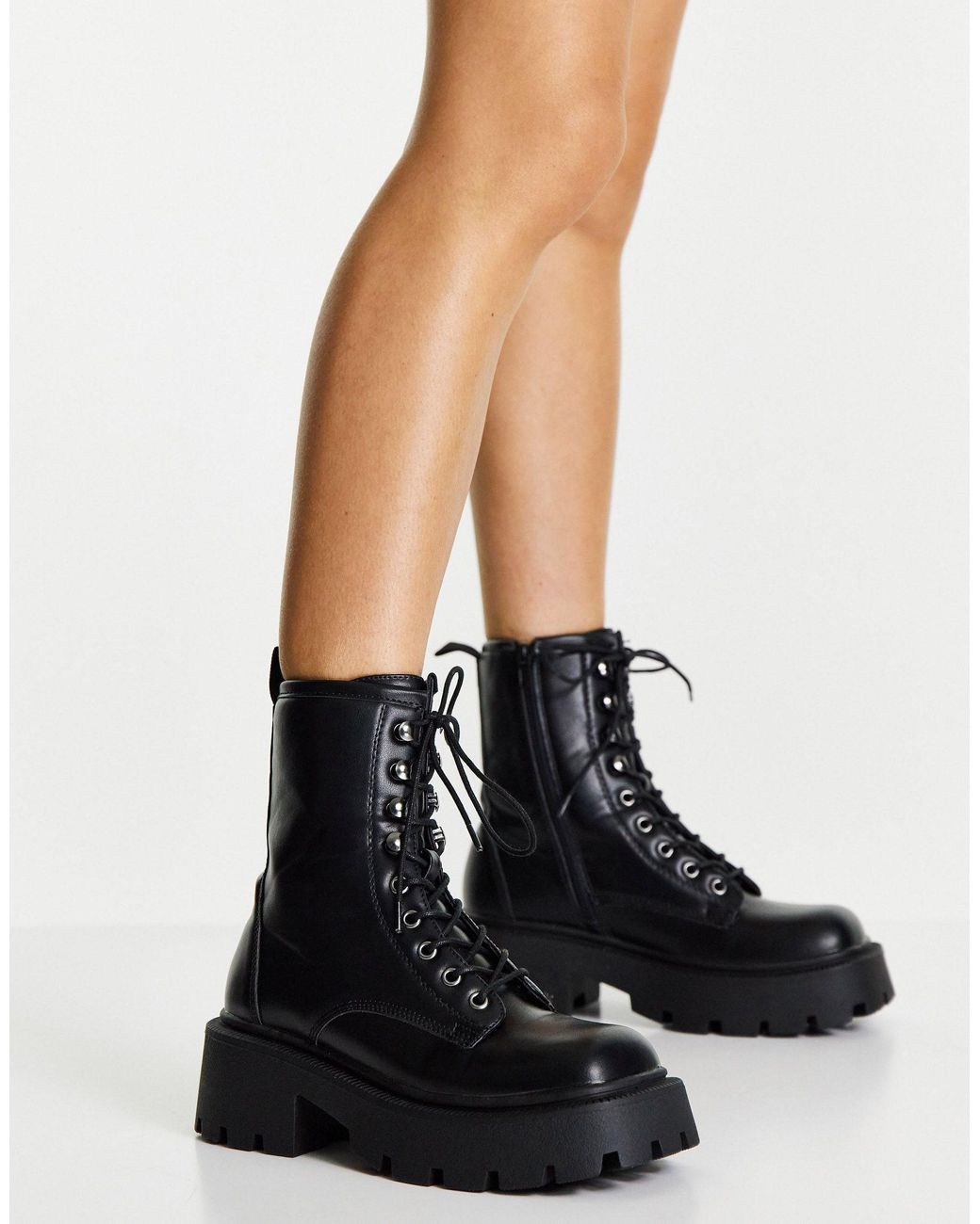 Botas negras con puntera cuadrada, cordones y suela gruesa Truffle  Collection de color Negro | Lyst