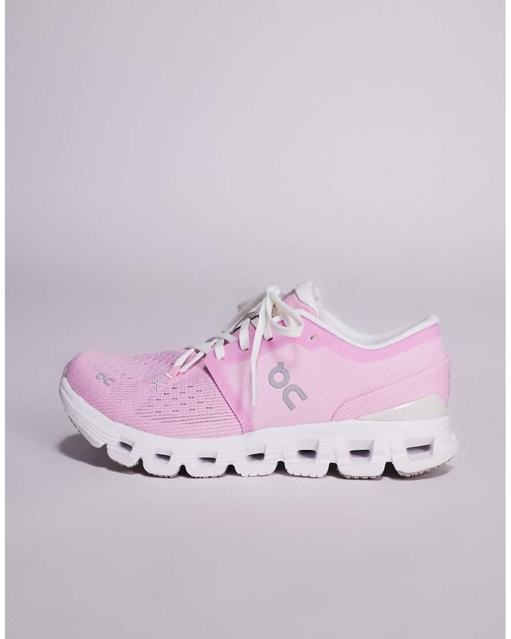 On Shoes Pink Cloud X 4 Training Trainers