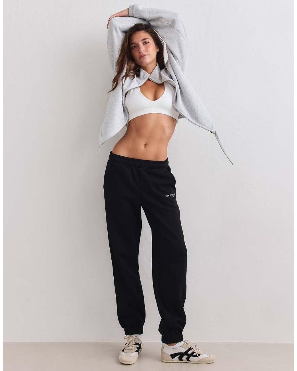 Aim'n Black Classic Sweatpants