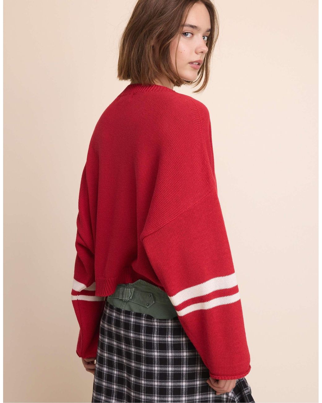 Stradivarius Red Number kurzer strickpullover