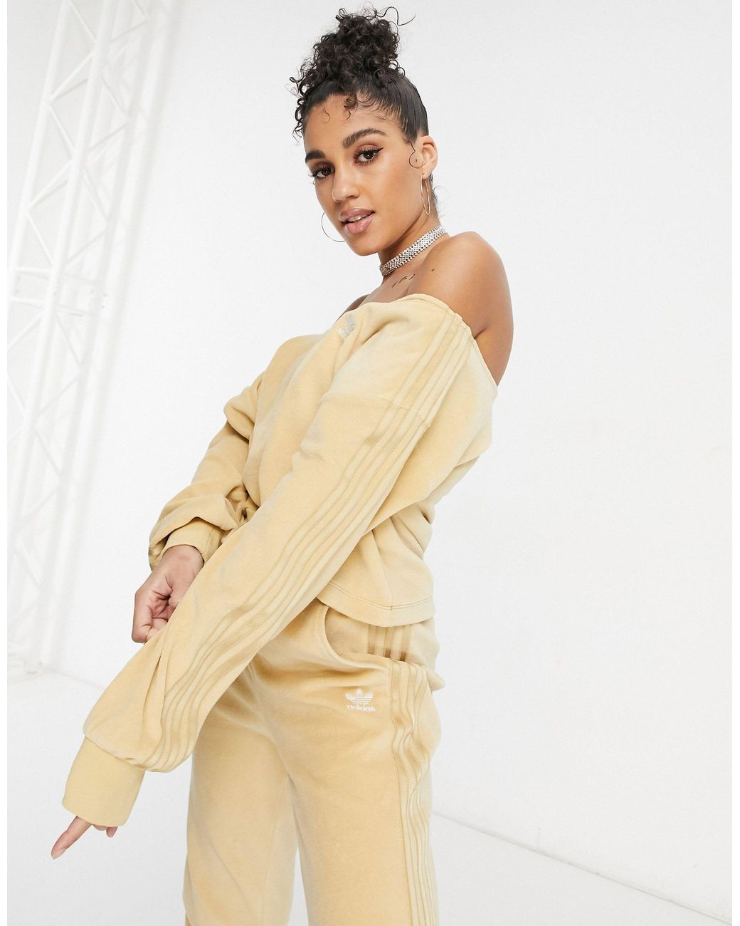 adidas Originals 'relaxed Risqué' Velour Off The Shoulder Sweatshirt in  Natural | Lyst
