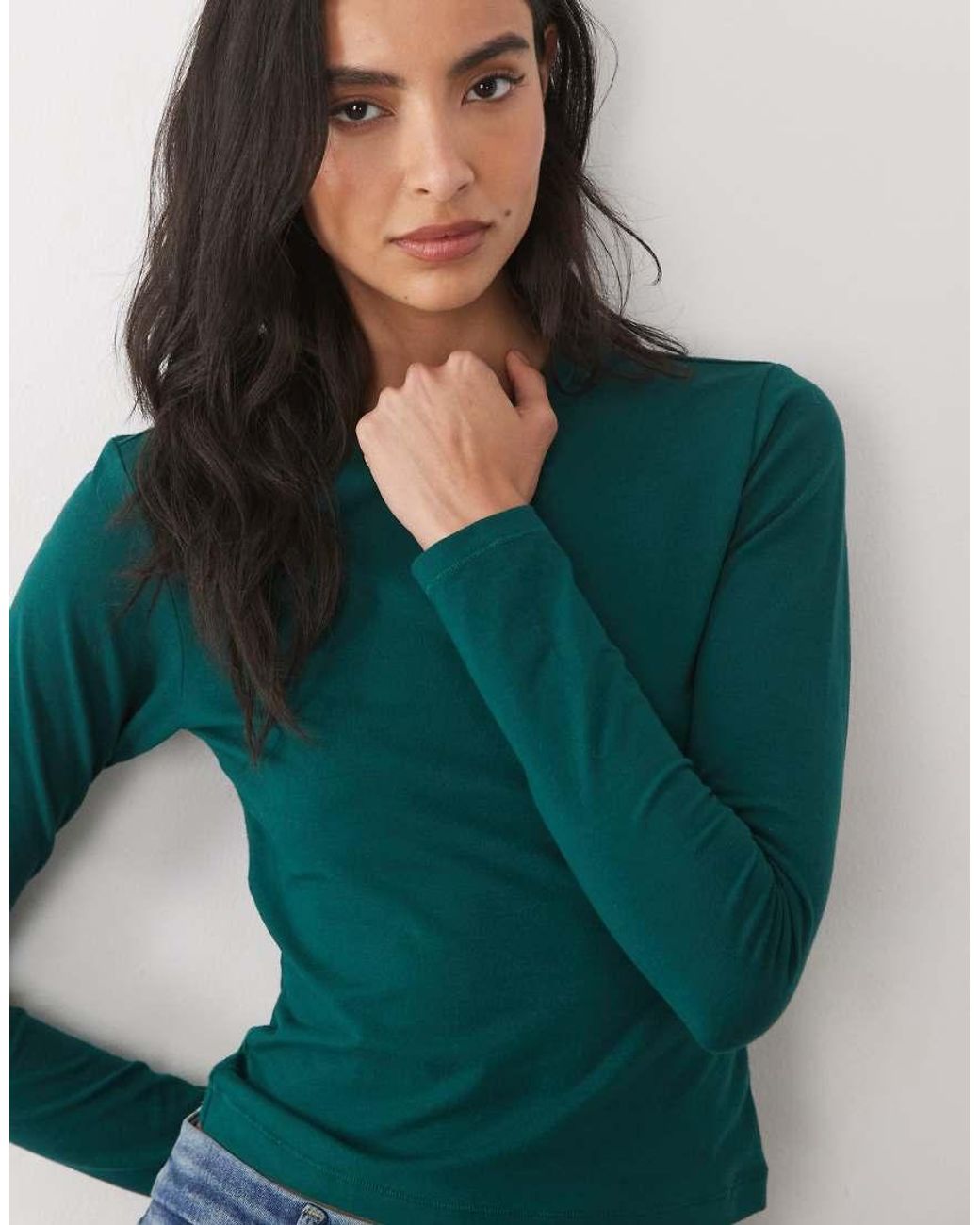 GOOD AMERICAN Green Long Sleeve Baby Tee