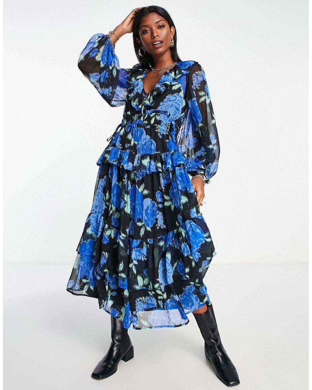 Robe longue étagée à fleurs bleues avec volants - noir ASOS en coloris Bleu  | Lyst