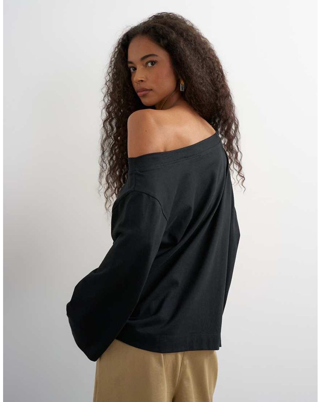 TOPSHOP Black Long Sleeve Fallen Shoulder Top