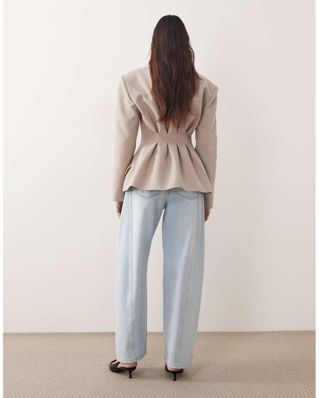 ARRANGE Natural Franklyn Seam Detail Barrel Jean