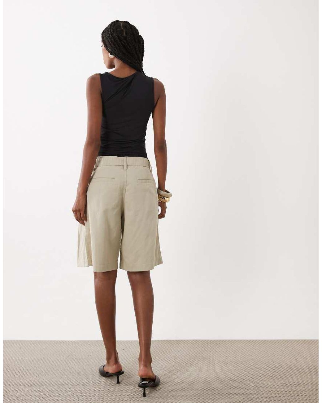 Motel Natural Niso Longline Tailored Shorts