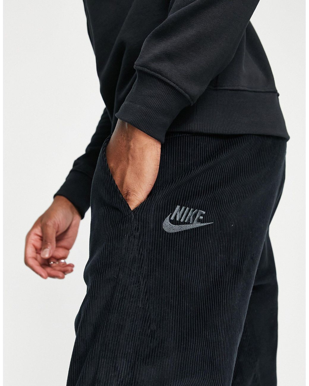 Pantalon court fuselé en velours côtelé Nike pour homme en coloris Noir |  Lyst