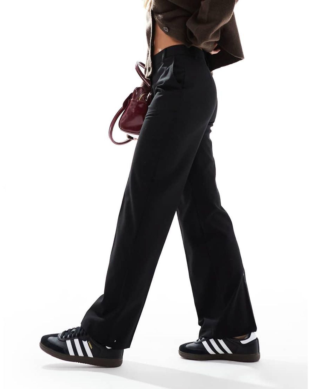 Petite di ASOS in Black