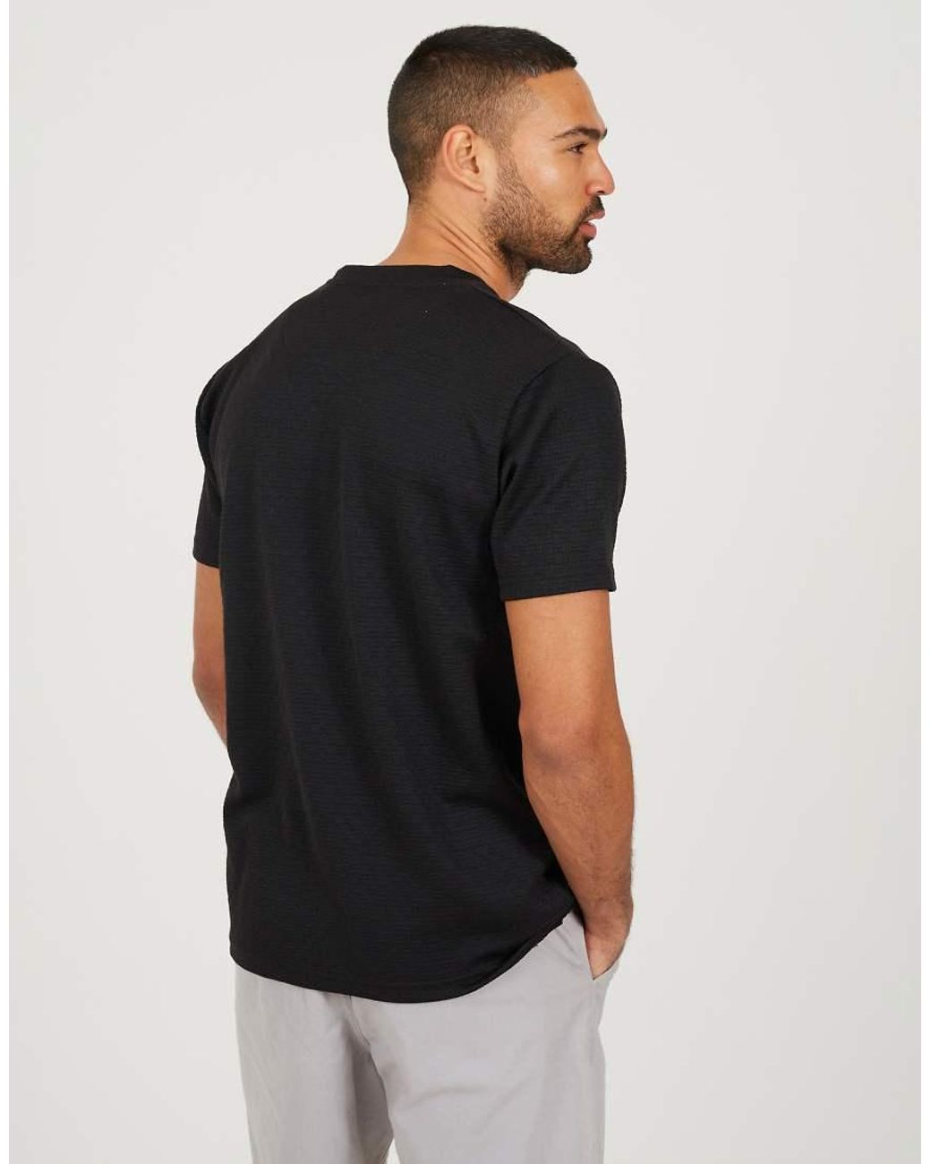 Brave Soul Black Crew Neck T-Shirt for men