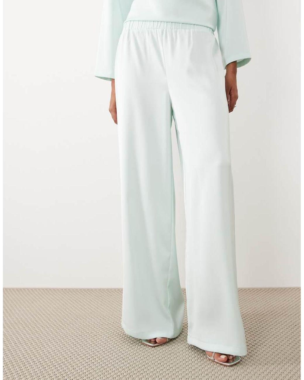 Iyal White Slim Wide Leg Trouser Co-Ord