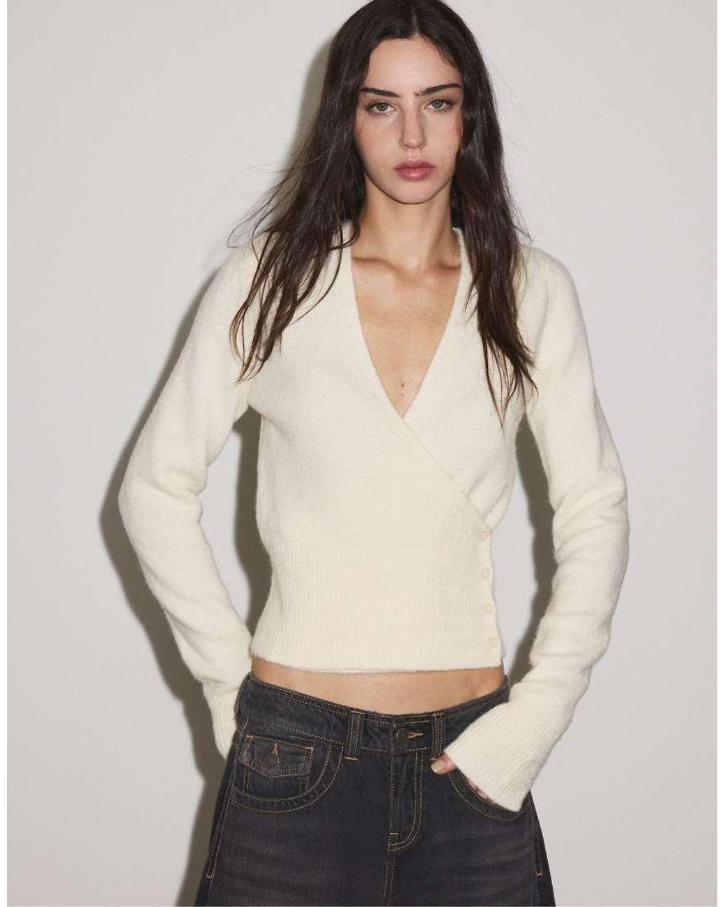 Stradivarius White Button-Up Wrap Knit Cardigan