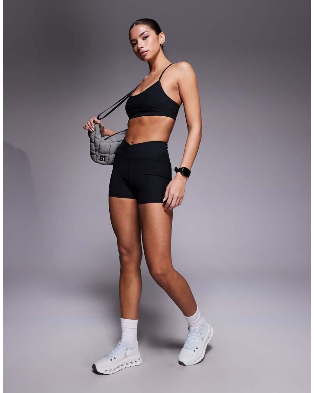 4505 Black Micro Rib Light Support Sports Bra With Adjustable Straps And Removable Padding