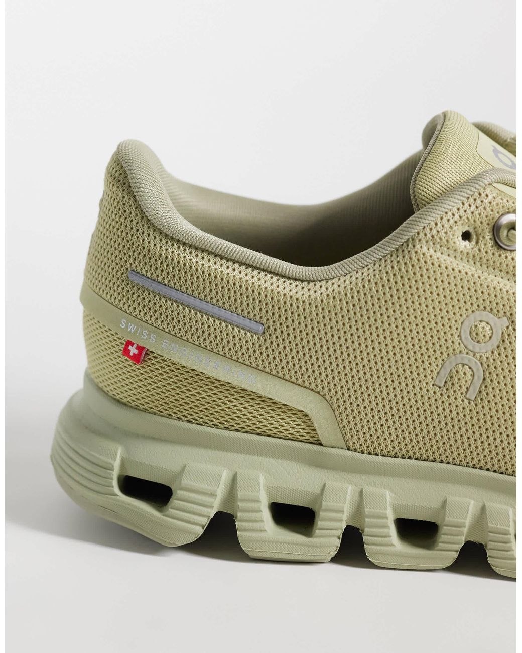On Shoes Green Cloud 6 sneaker