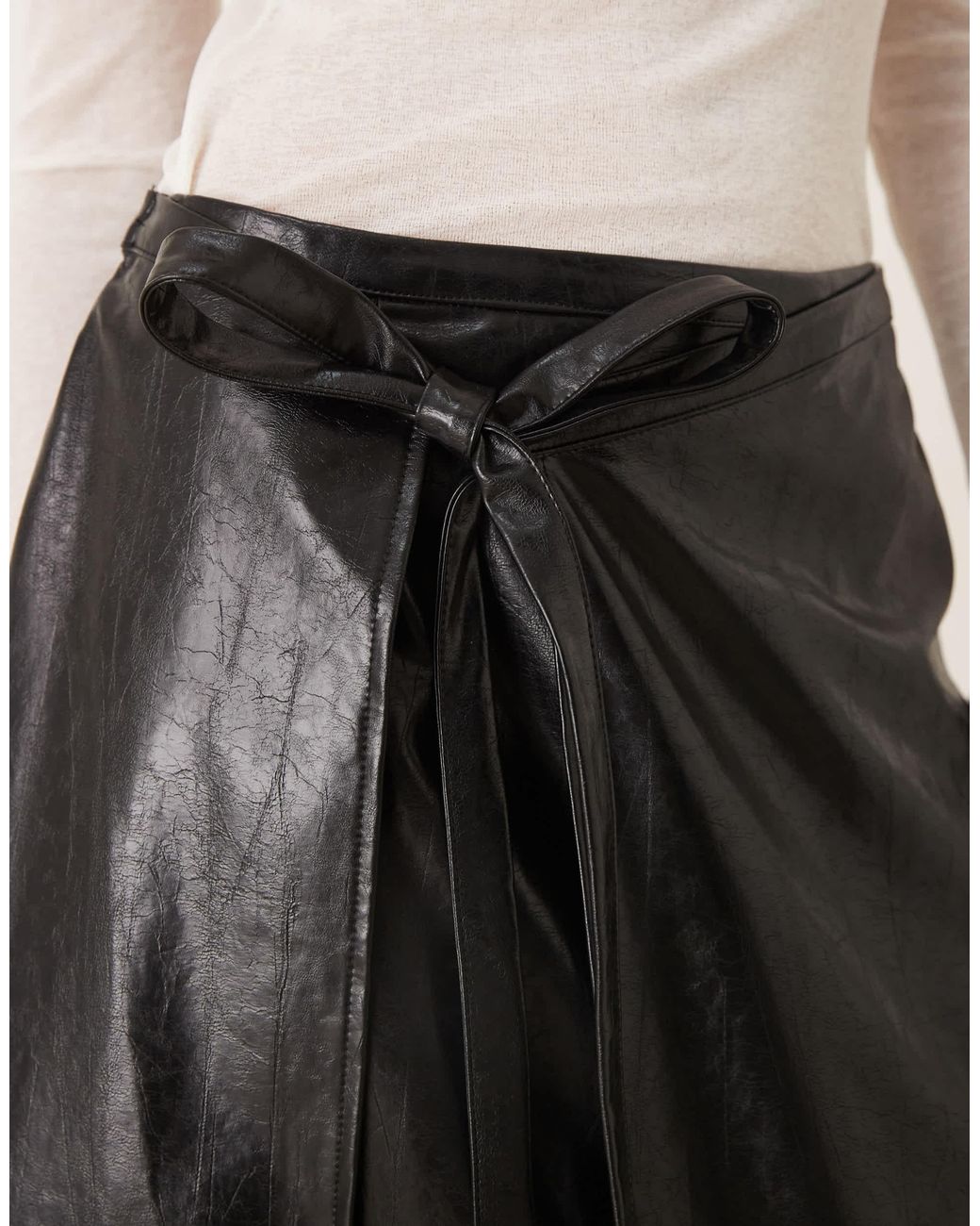 Ghospell Natural – wickel-midirock aus kunstleder