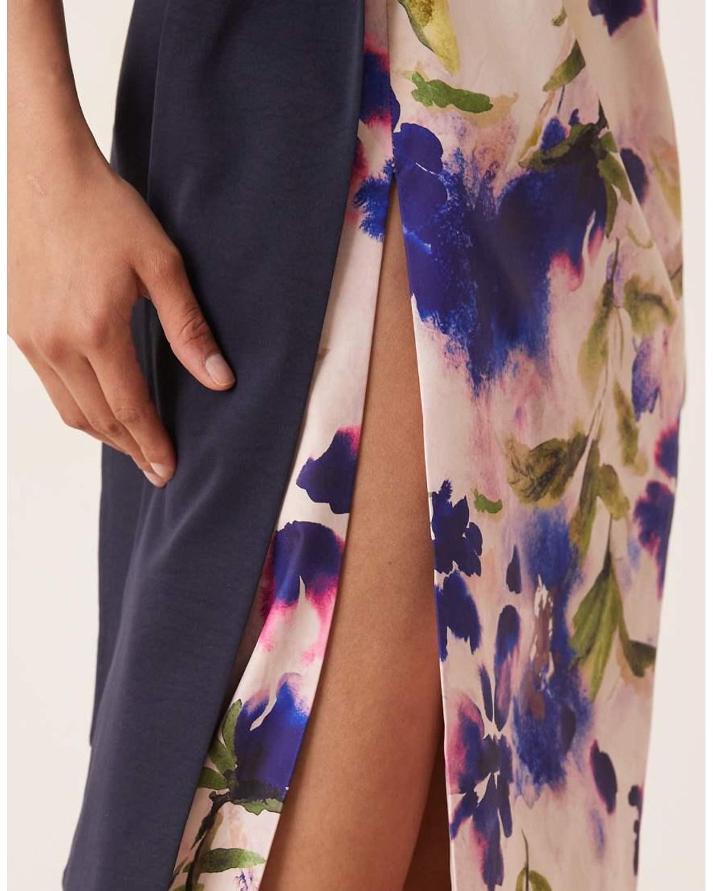 Hope & Ivy Pink Asymmetric Pencil Dress With Bow Detail