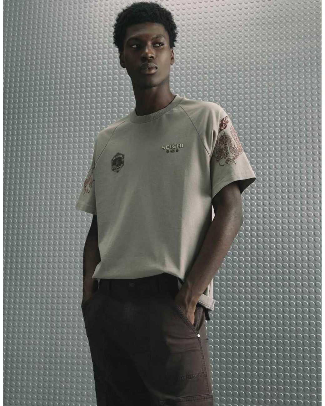 River Island Gray Japanese Crest Ragan T-Shirt for men