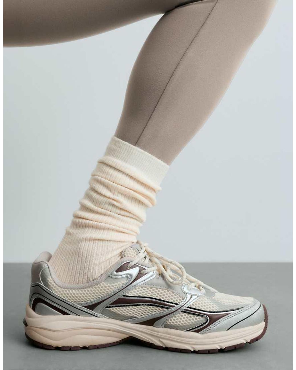 Oysho White Cashmere 17% Long Socks 61% Modal