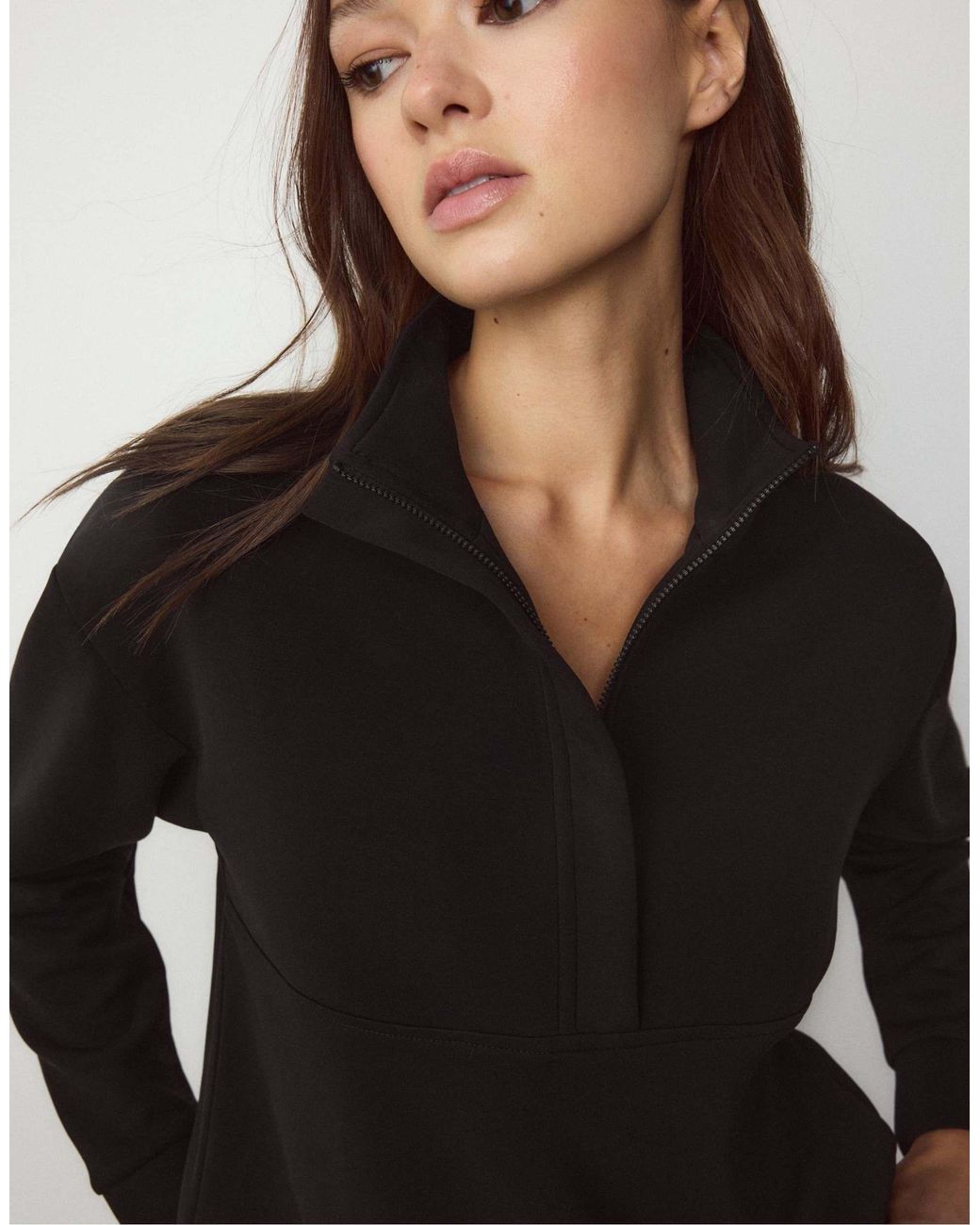 Sweat doux à fermeture éclair Stradivarius en coloris Black