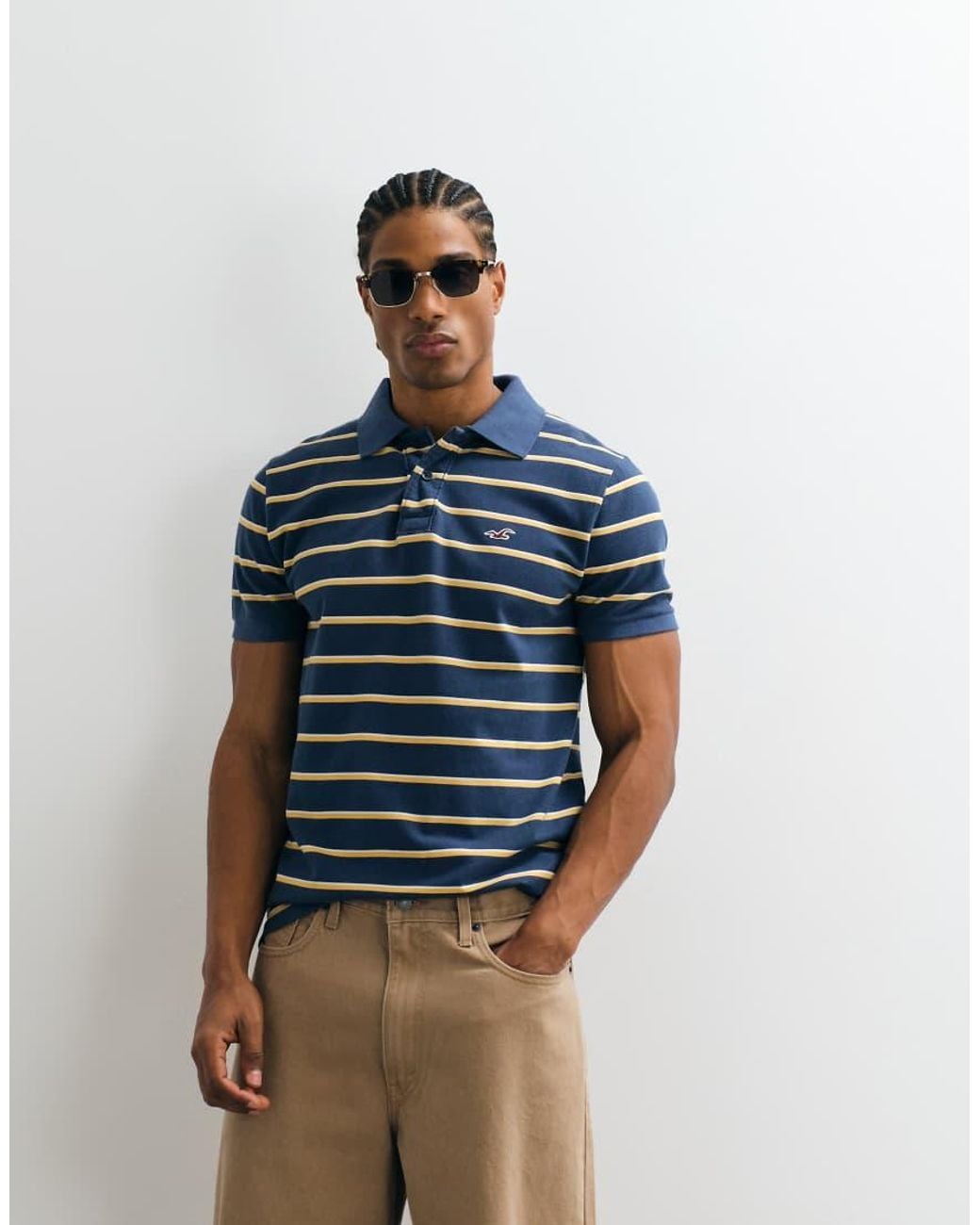 Hollister Yellow Slim Fit Icon Logo Crew Neck T-Shirt for men