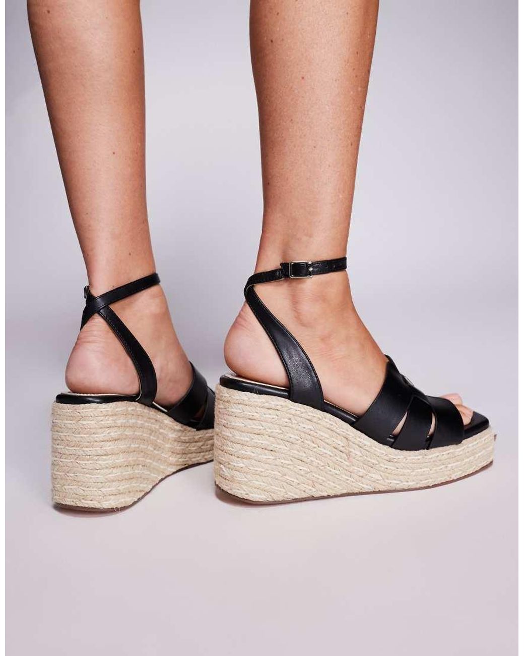 SIMMI Black Bellamy Wedge Sandals