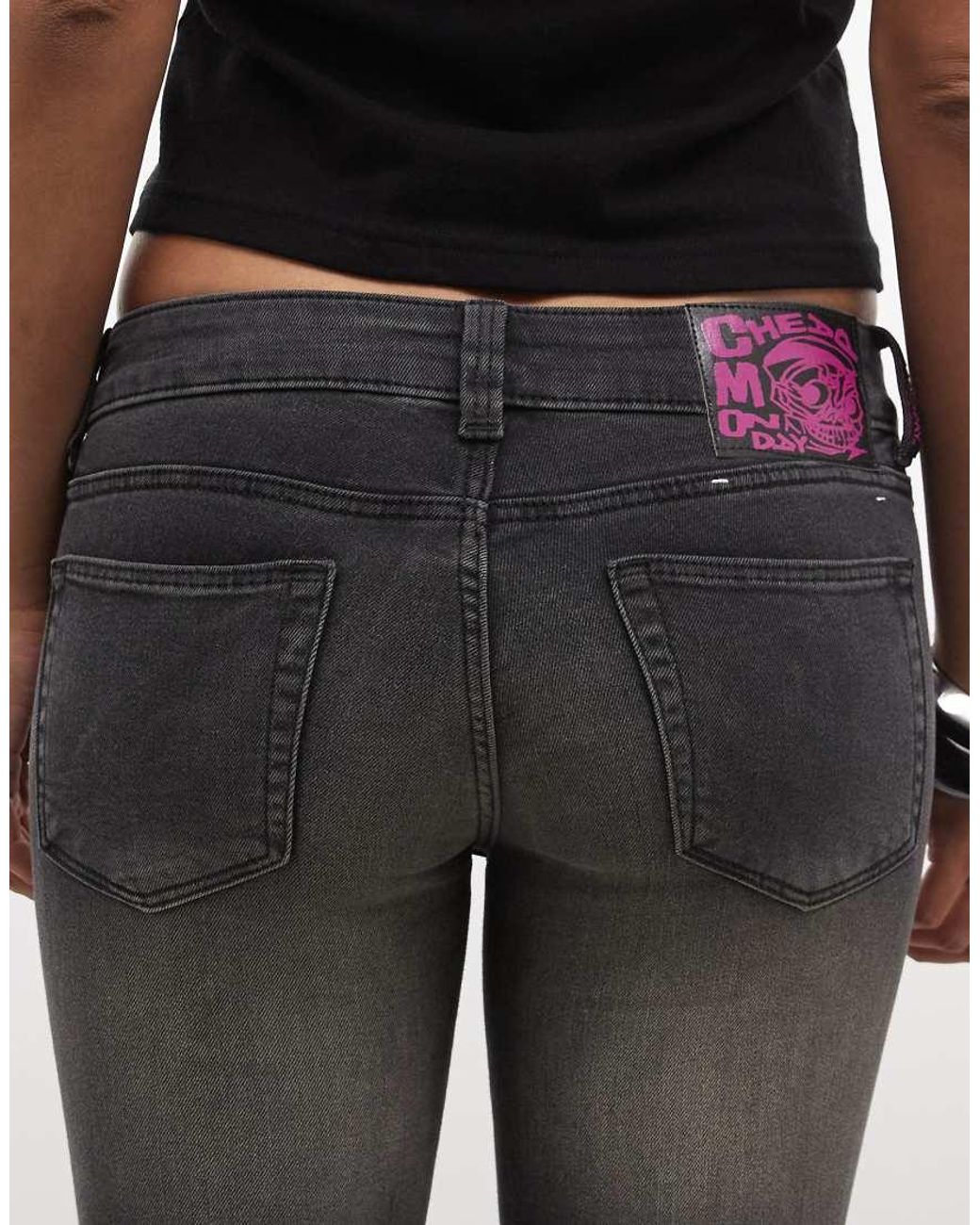 Cheap Monday Black Booty Bei Distressed Jeans