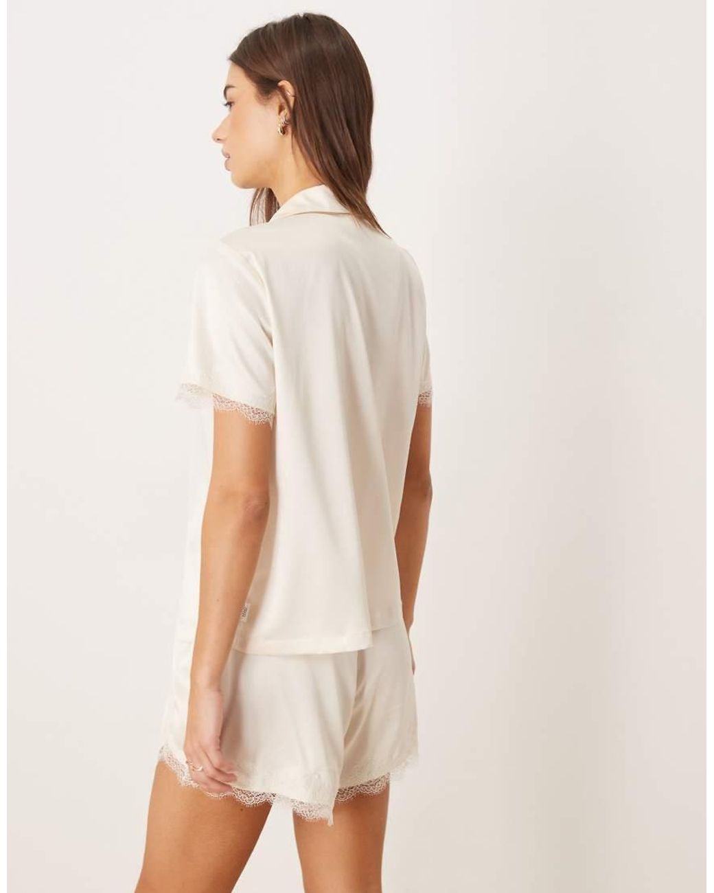 Chelsea Peers White Bridal Satin Button Up Lace Cuff Short Nightwear Set