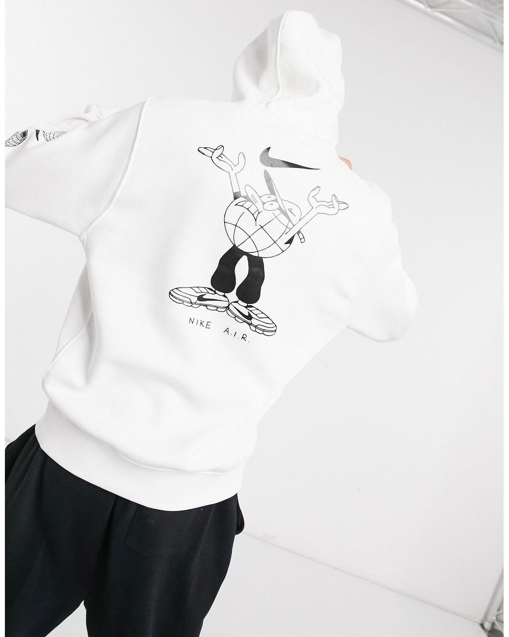 Nike lugosis hoodie hotsell