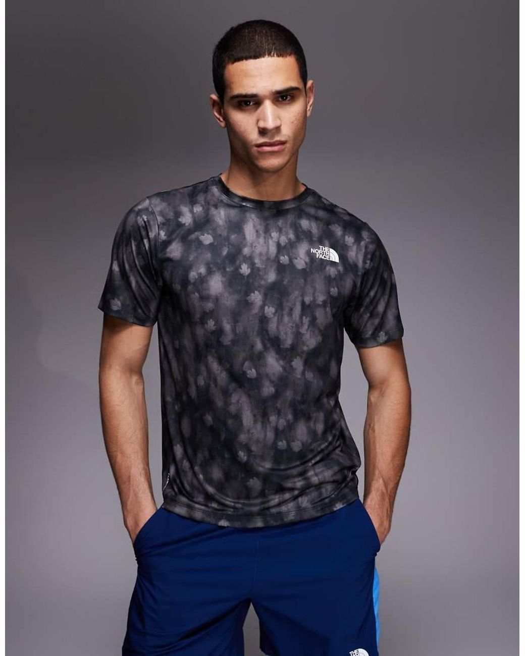 The North Face Pentadome Embossed 24/7 Logo T-shirt in Grey for Men ...