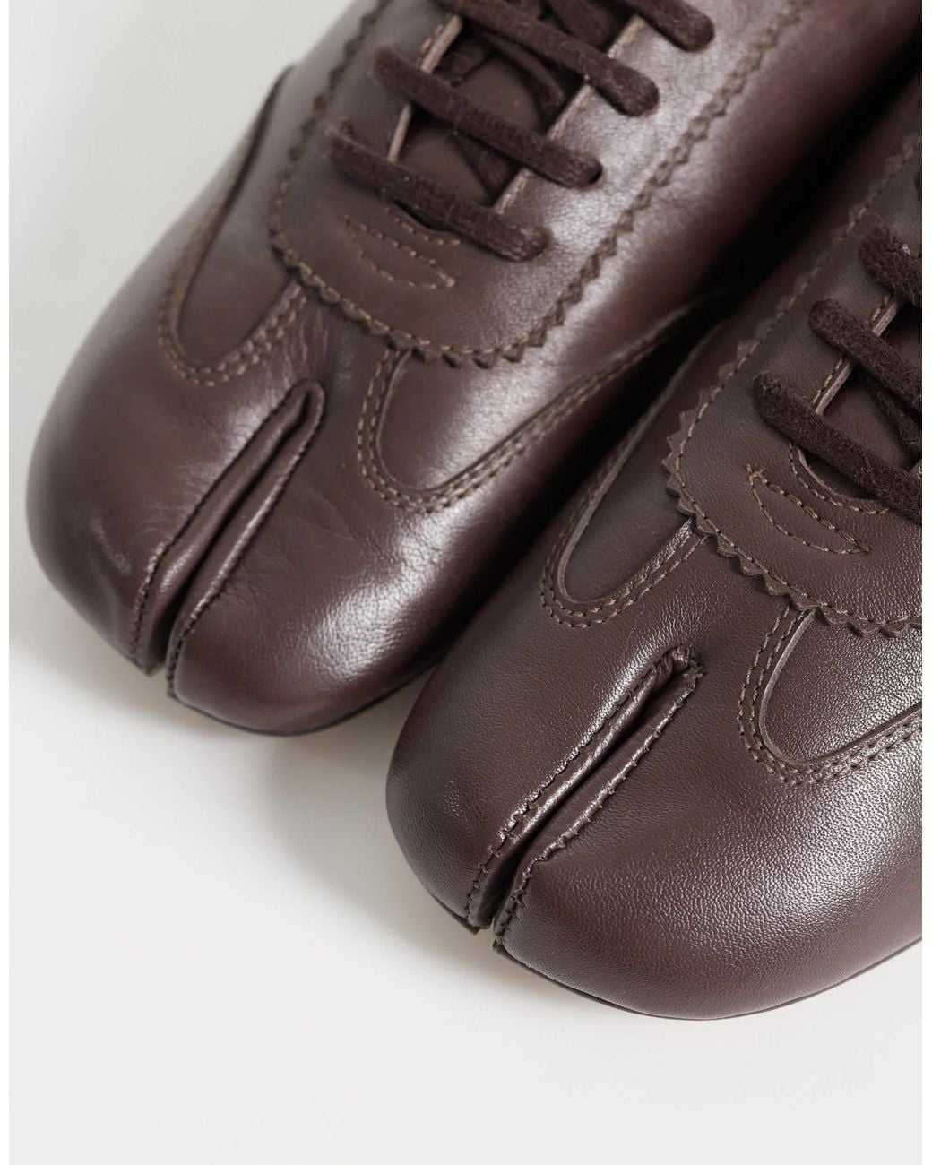 Bronx Brown Semm-ie Split Toe Trainers