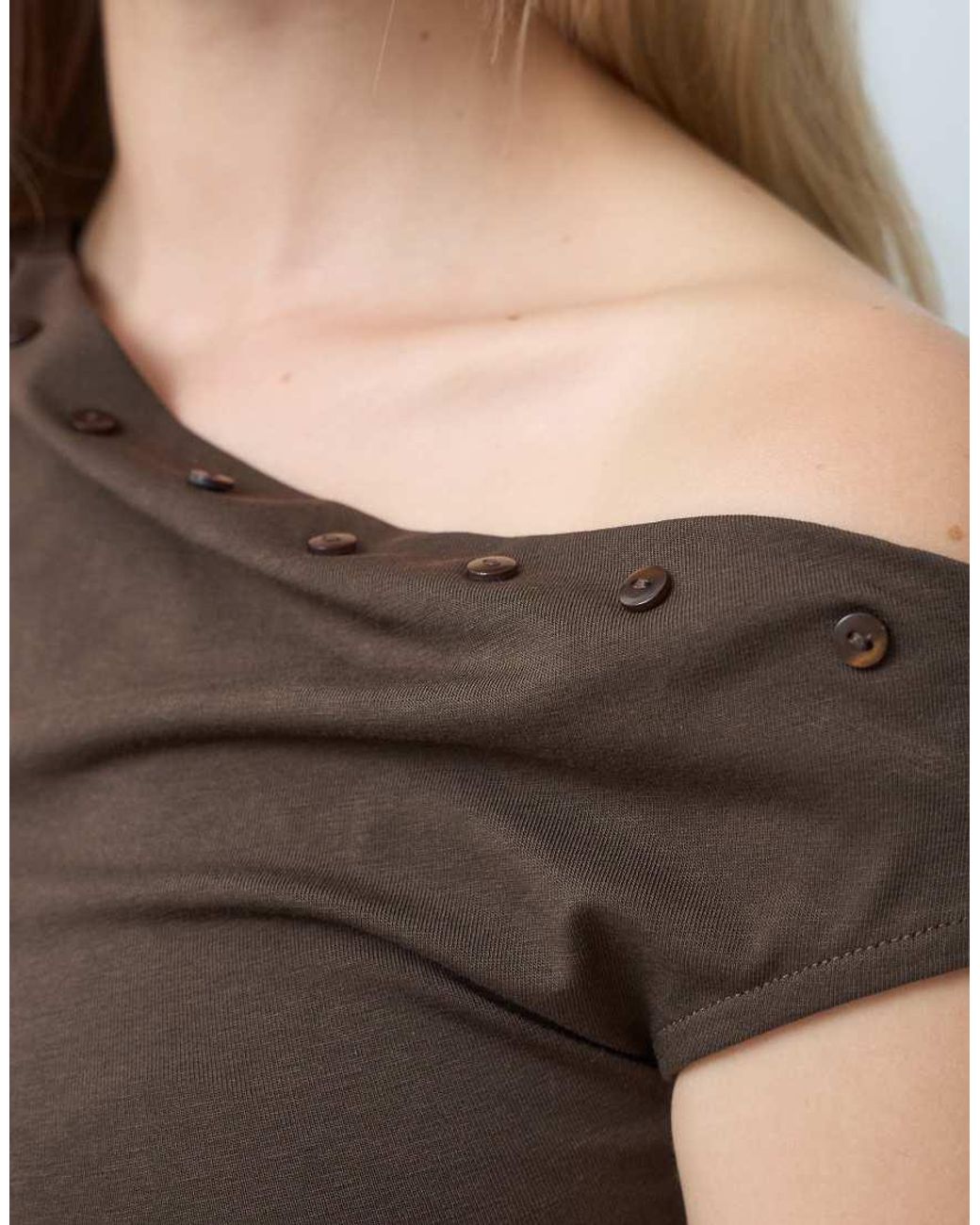 JJXX Brown Asymmetric Shoulder Top