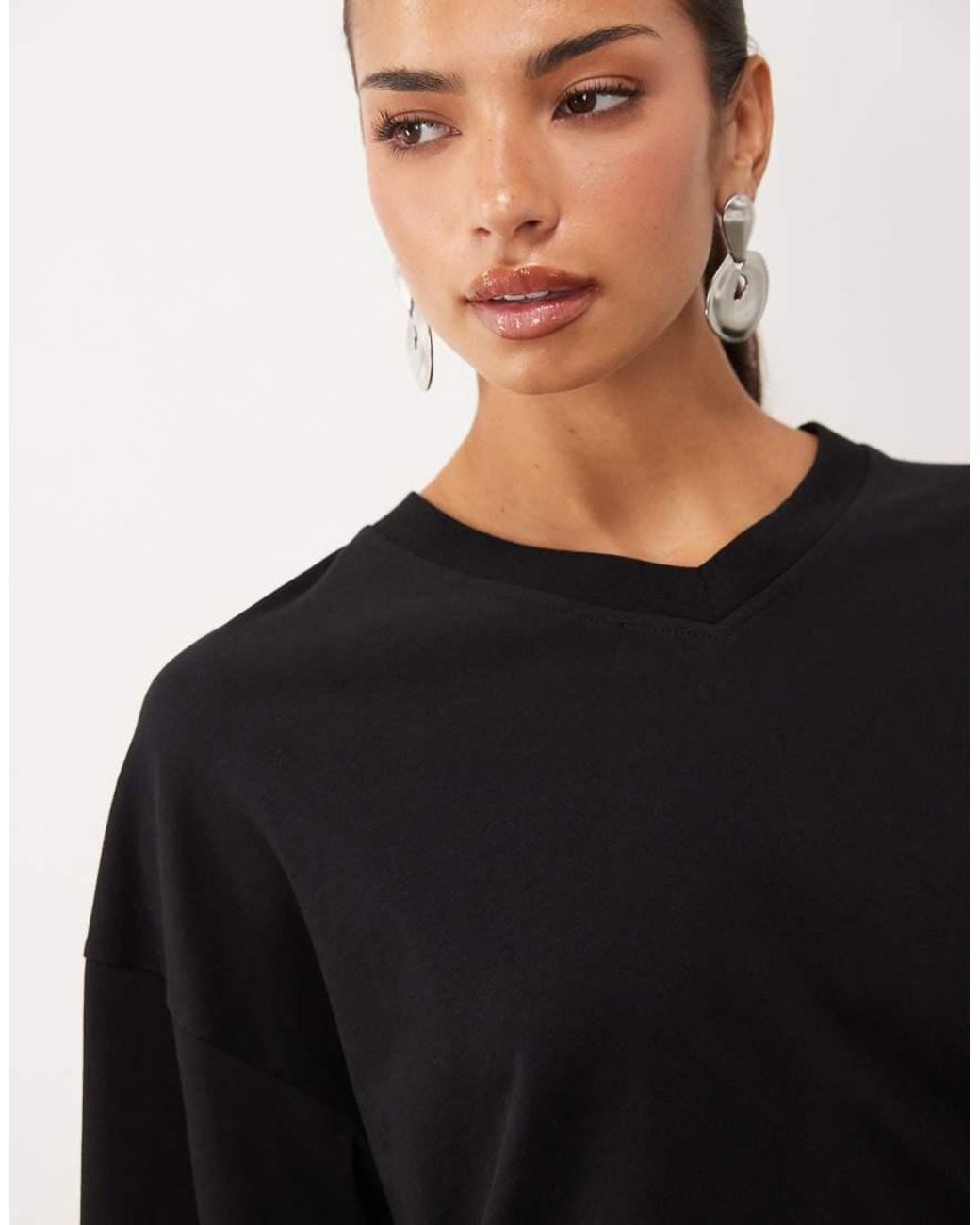 Lioness Black Bloom V-Neck Oversized Long Sleeve T-Shirt