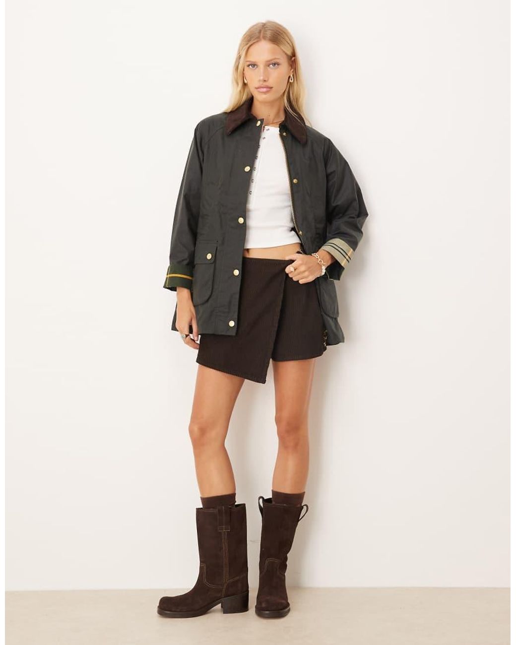 Barbour Natural Modern Beadnell Wax Jacket