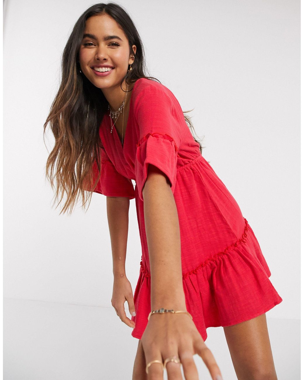 Billabong X Sincerely Jules Lovers Wish Tiered Mini Smock Dress | Lyst  Canada