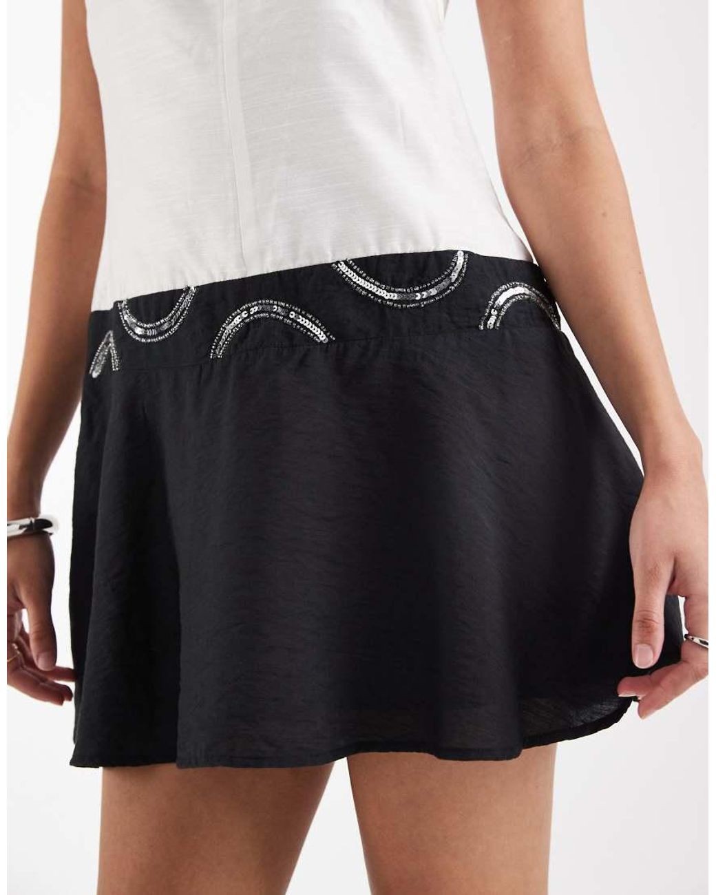 Malen laagam de color White