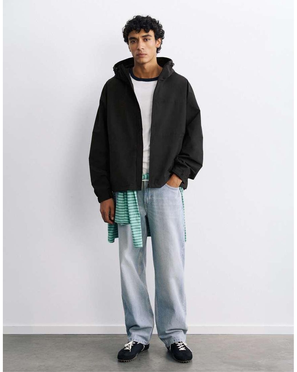 Pull&Bear Black Lightweight Hooded Raincoat for men