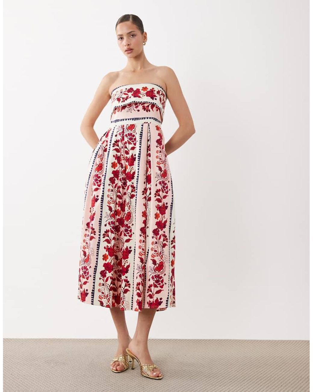 Hope & Ivy White Strapless Bandeau Contrast Floral Panel Midi Dress