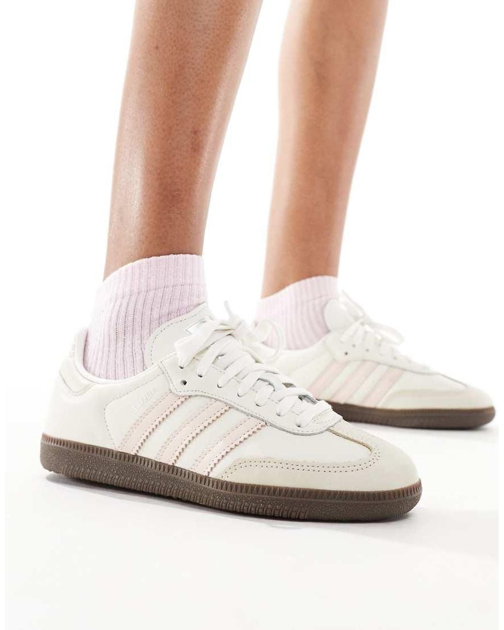 adidas gazelle silver green womens adidas Samba Classic Indoor Zapatos (Blanco/Negro) main image 0