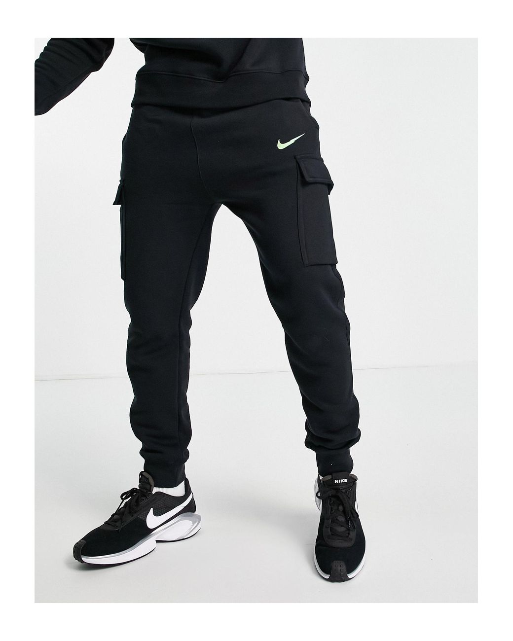 Nike Zig Zag Logo Fleece Cargo joggers 