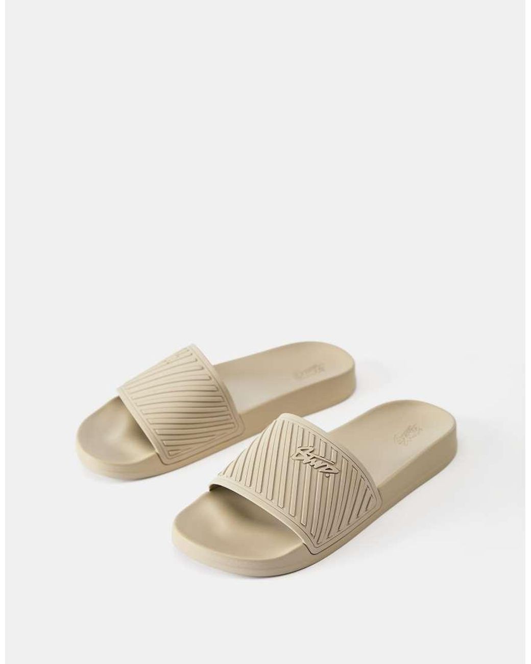 Pull&Bear White Stwd Rubberised Sandals for men
