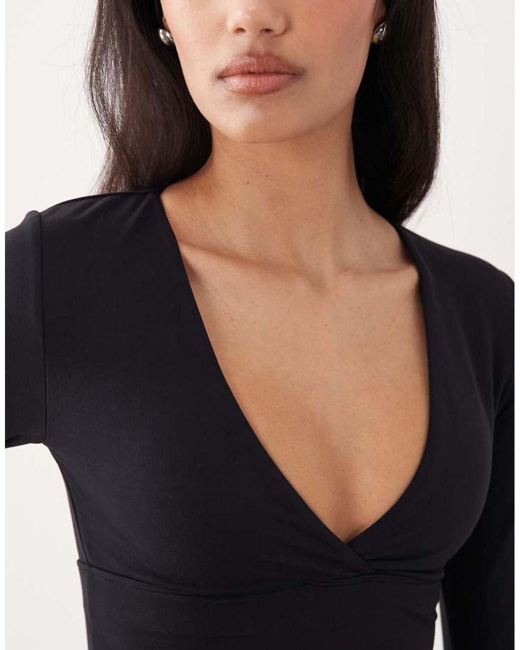 Tala Black Dayflex Built-in Support V-neck Long Sleeve Top