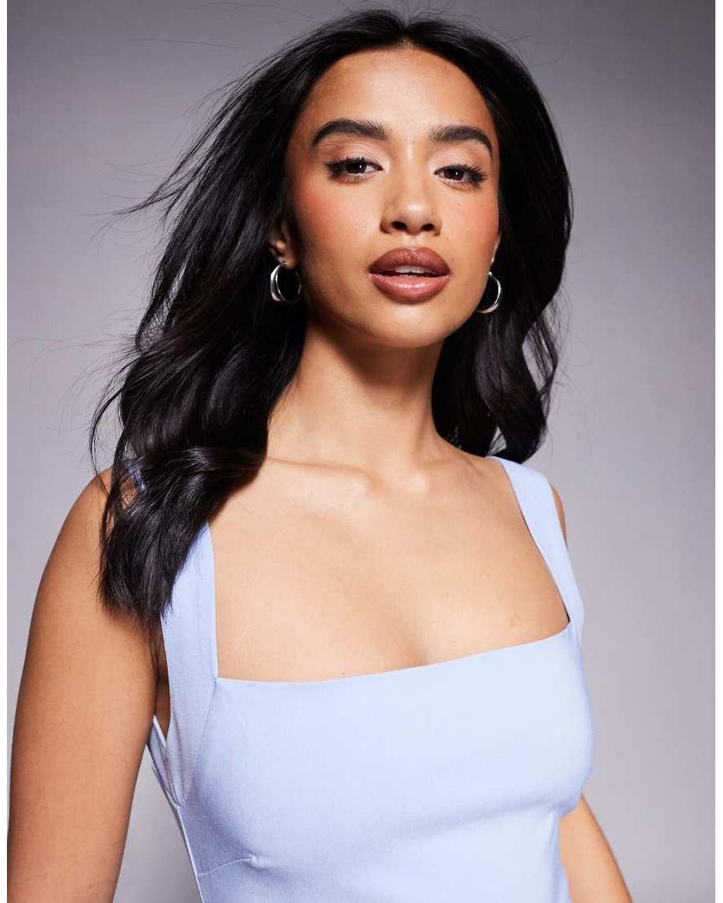 Vestido Semilargo Con Escote Cuadrado Y Espalda Ancha De Bengalina De Vesper Petite de color Purple