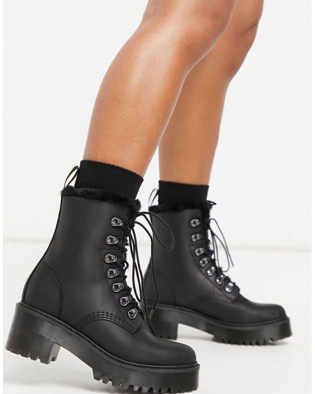 dr martens leona fluff lined heeled ankle boots in black