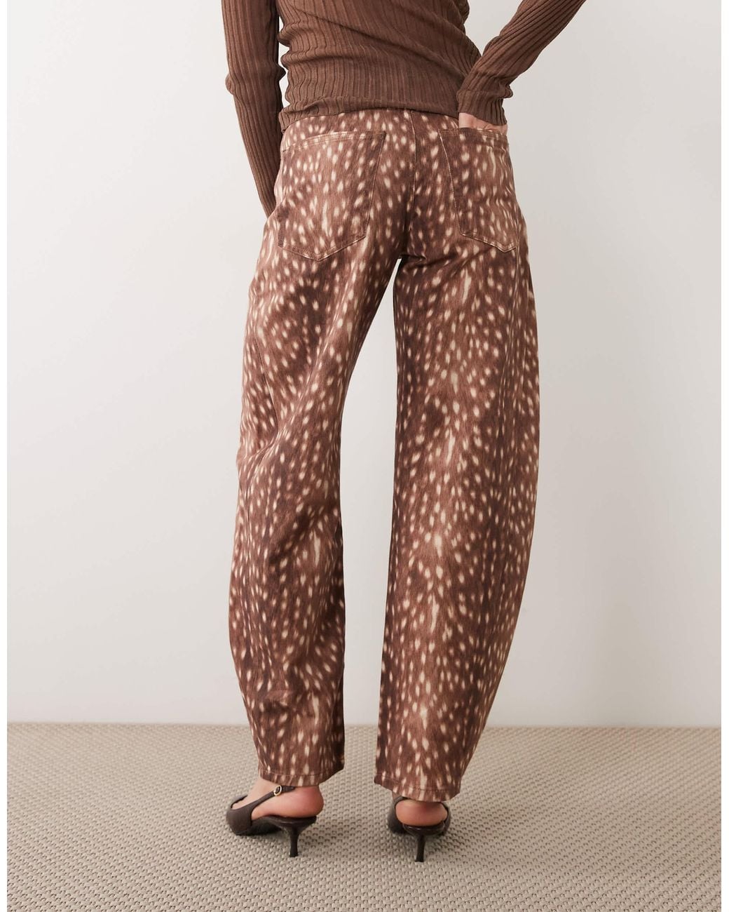 Mango Brown Barrel Jean