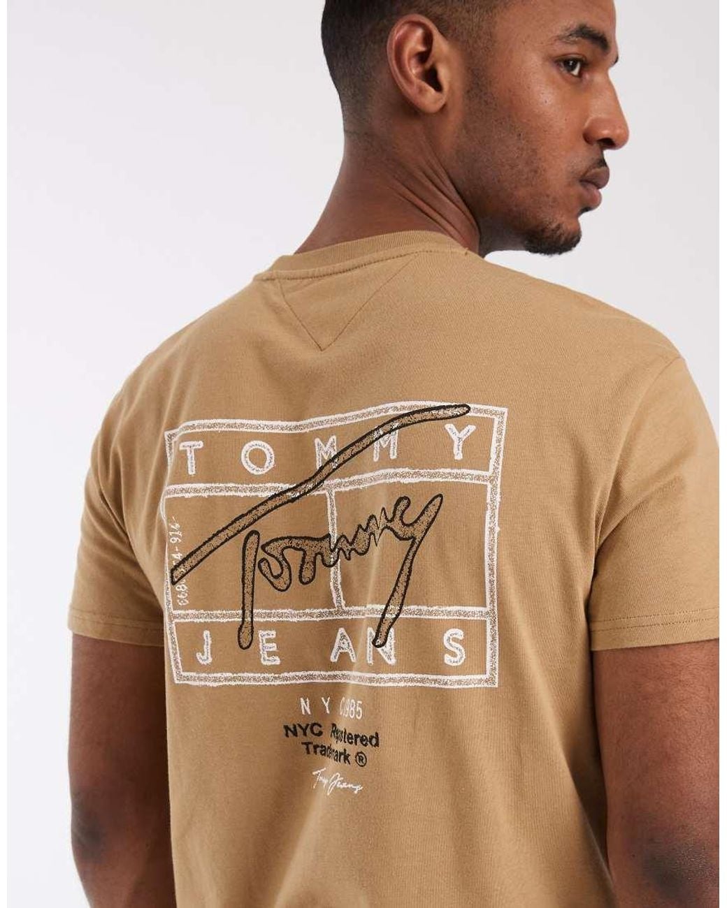Tommy Hilfiger Brown Regular Flag Logo With Signature Detail T-shirt for men